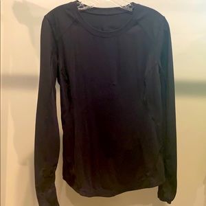 Heavy black lululemon long sleeved shirt